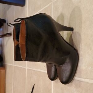 Nine West booties heels